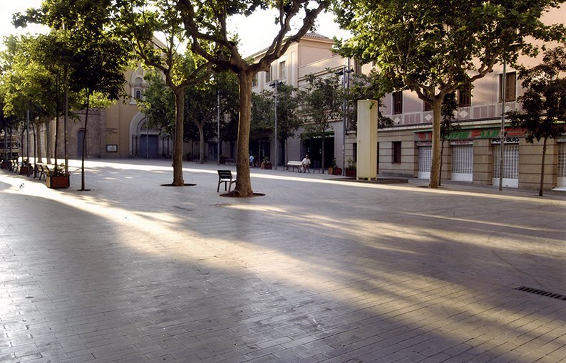 Plaça vila sant feliu Bennasar